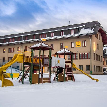 JUFA Hotel Lungau Sankt Michael im Lungau Bagian luar foto