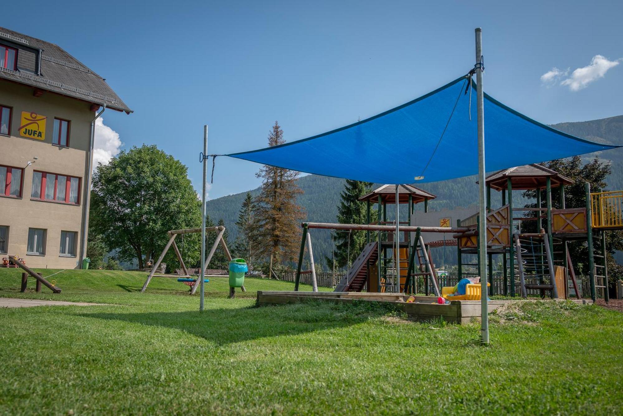 JUFA Hotel Lungau Sankt Michael im Lungau Bagian luar foto
