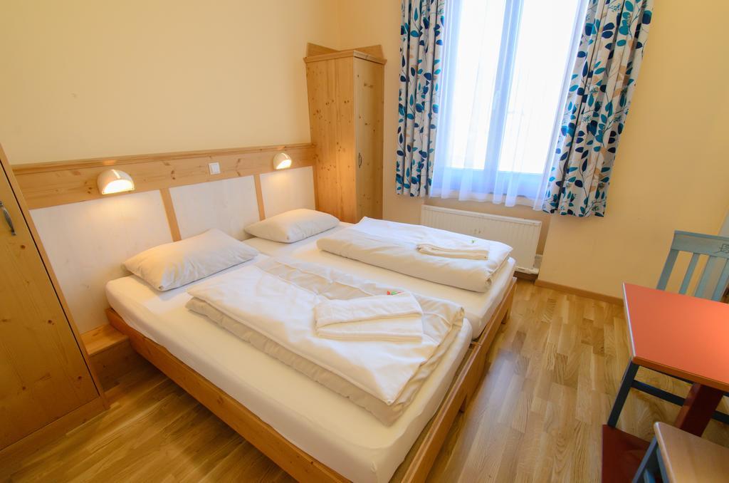 JUFA Hotel Lungau Sankt Michael im Lungau Bagian luar foto