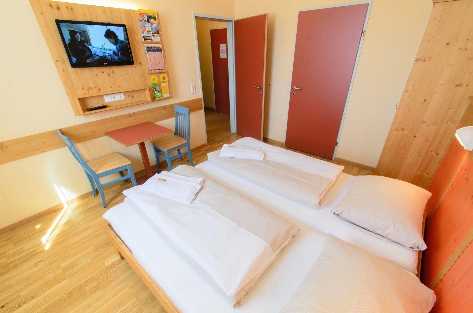 JUFA Hotel Lungau Sankt Michael im Lungau Bagian luar foto