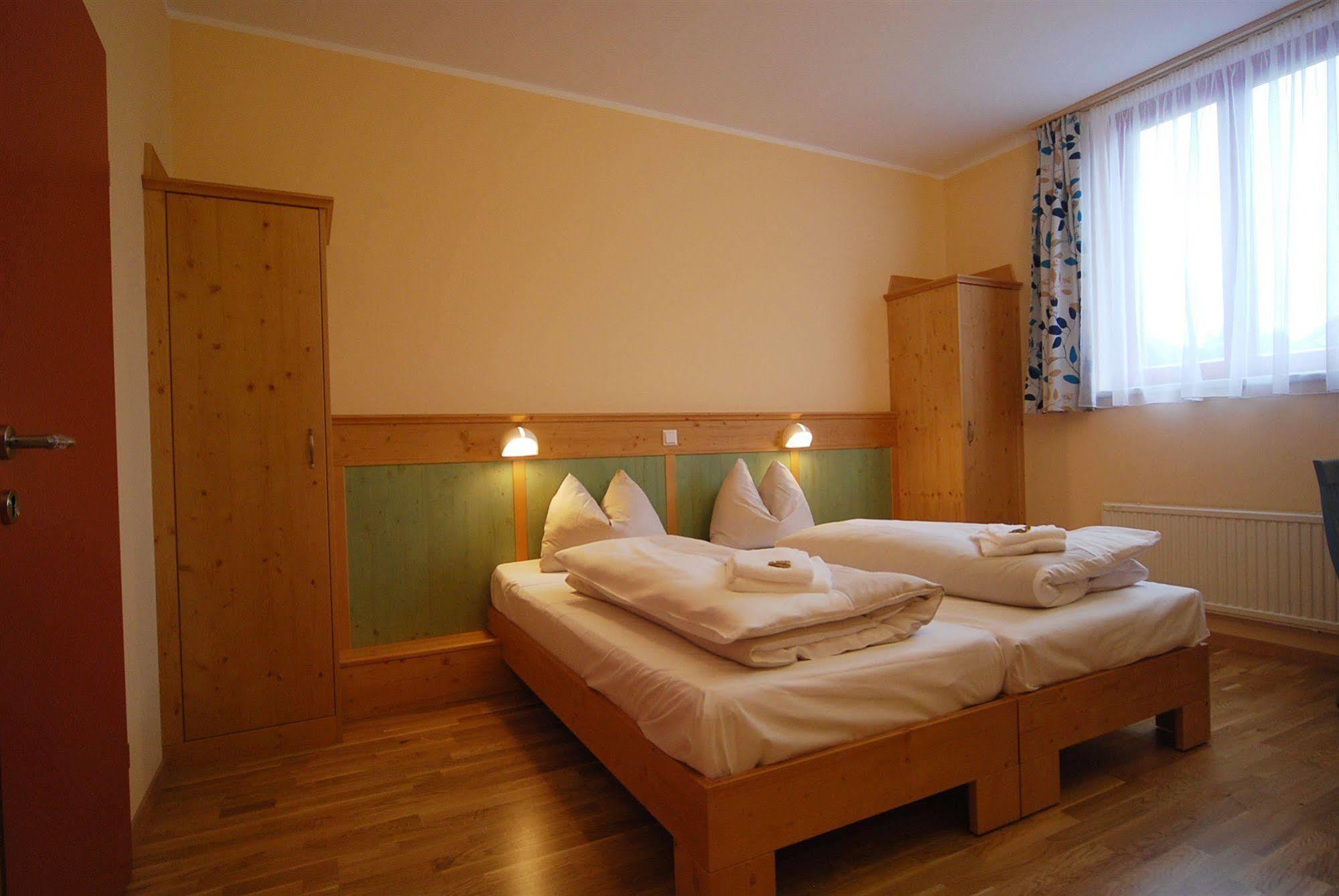 JUFA Hotel Lungau Sankt Michael im Lungau Bagian luar foto
