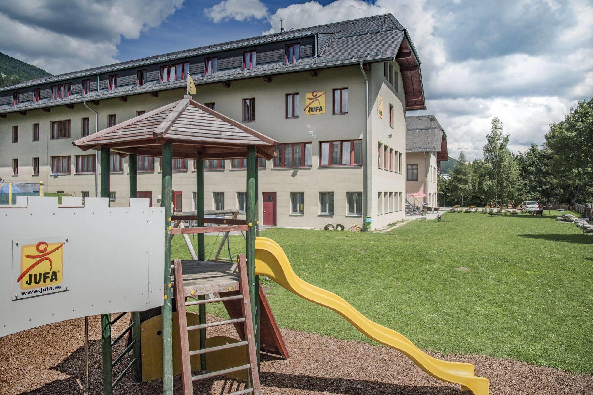 JUFA Hotel Lungau Sankt Michael im Lungau Bagian luar foto